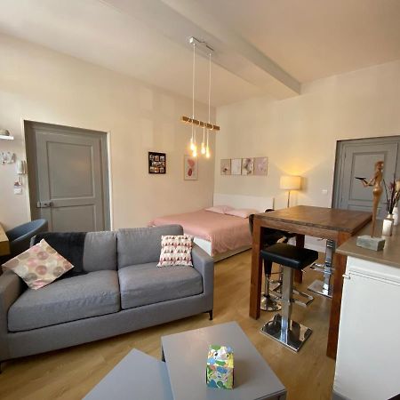 Studio Papillon En Plein Coeur De Ville Saint-Omer  Esterno foto